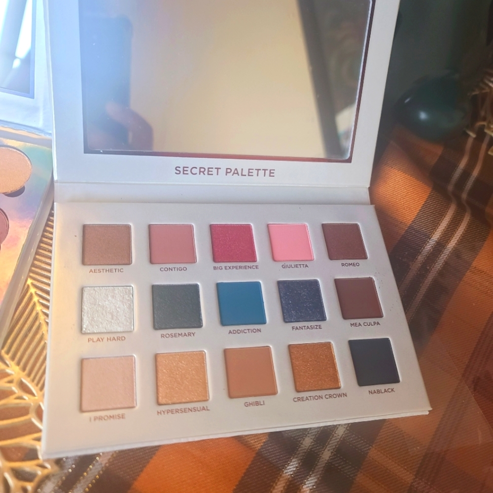 Pur extreme eyeshadow pallet